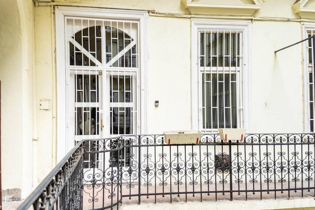 Chez Borisz Apartment Будапеща Екстериор снимка