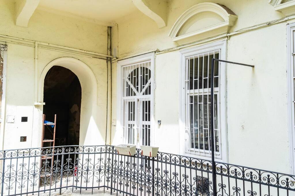 Chez Borisz Apartment Будапеща Екстериор снимка